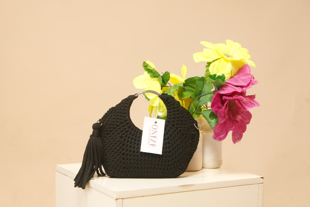 ONIZE Pearl Blossom Clutch
